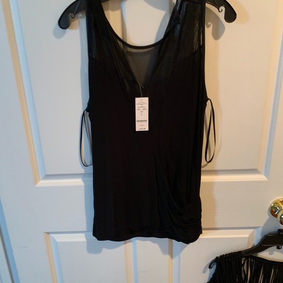 New with tags Bebe top - Picture 4 of 6